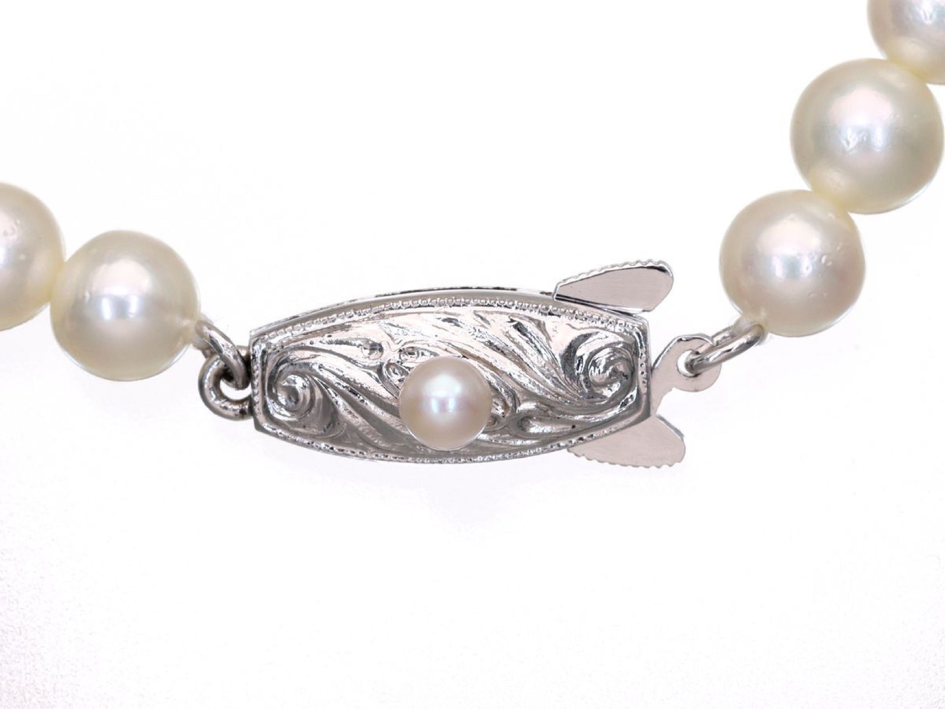 TASAKI Akoya Pearl Necklace, Diameter 5.6-5.9mm, Sterling Silver, 52.2g 