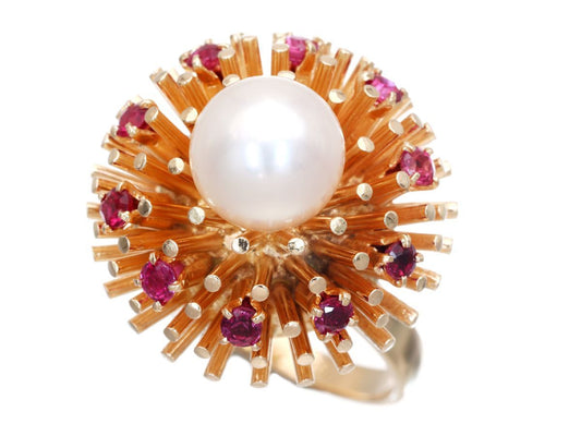 Akoya pearl ring, approximately 7.9mm diameter, ruby, 14K gold, 9.5g 
