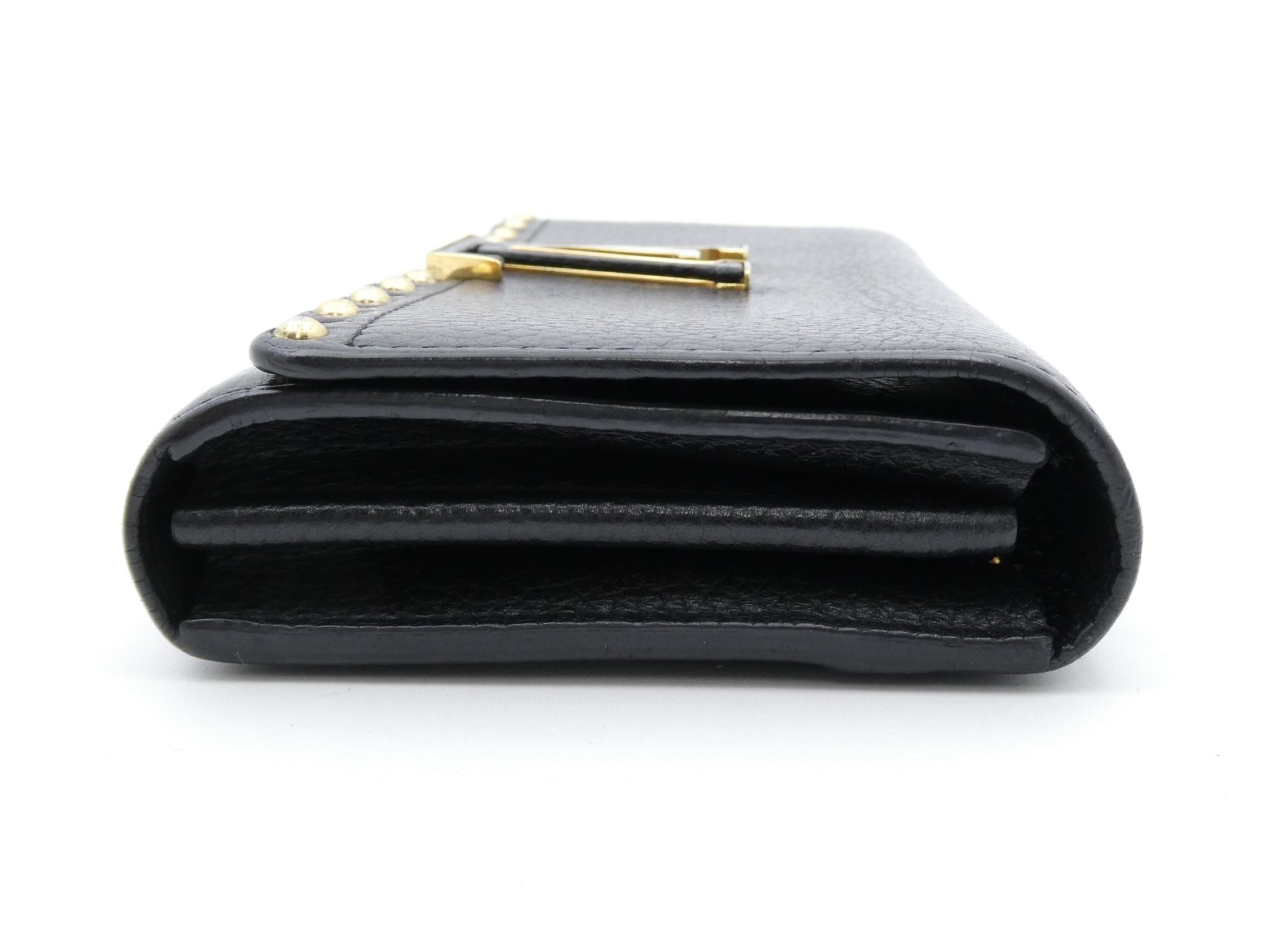 LOUIS VUITTON Portefeuille Capucines Studded Wallet