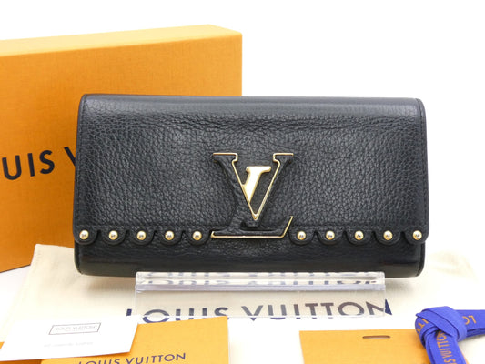 LOUIS VUITTON Portefeuille Capucines Studded Wallet