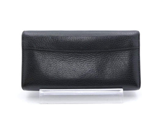 LOUIS VUITTON Portefeuille Capucines Studded Wallet