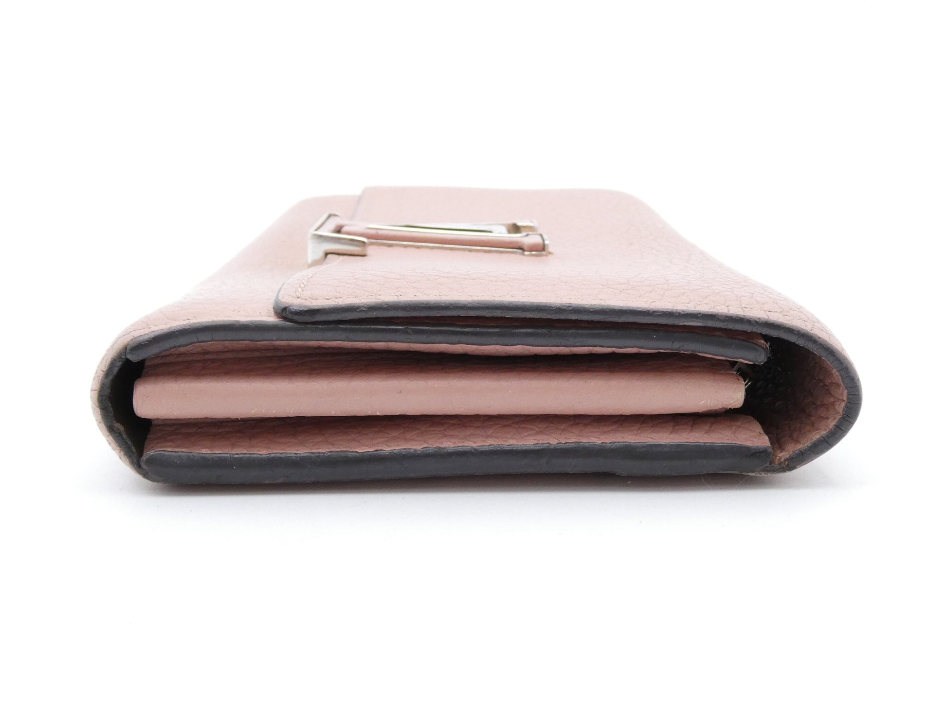 LOUIS VUITTON Portefeuille Capucines Wallet