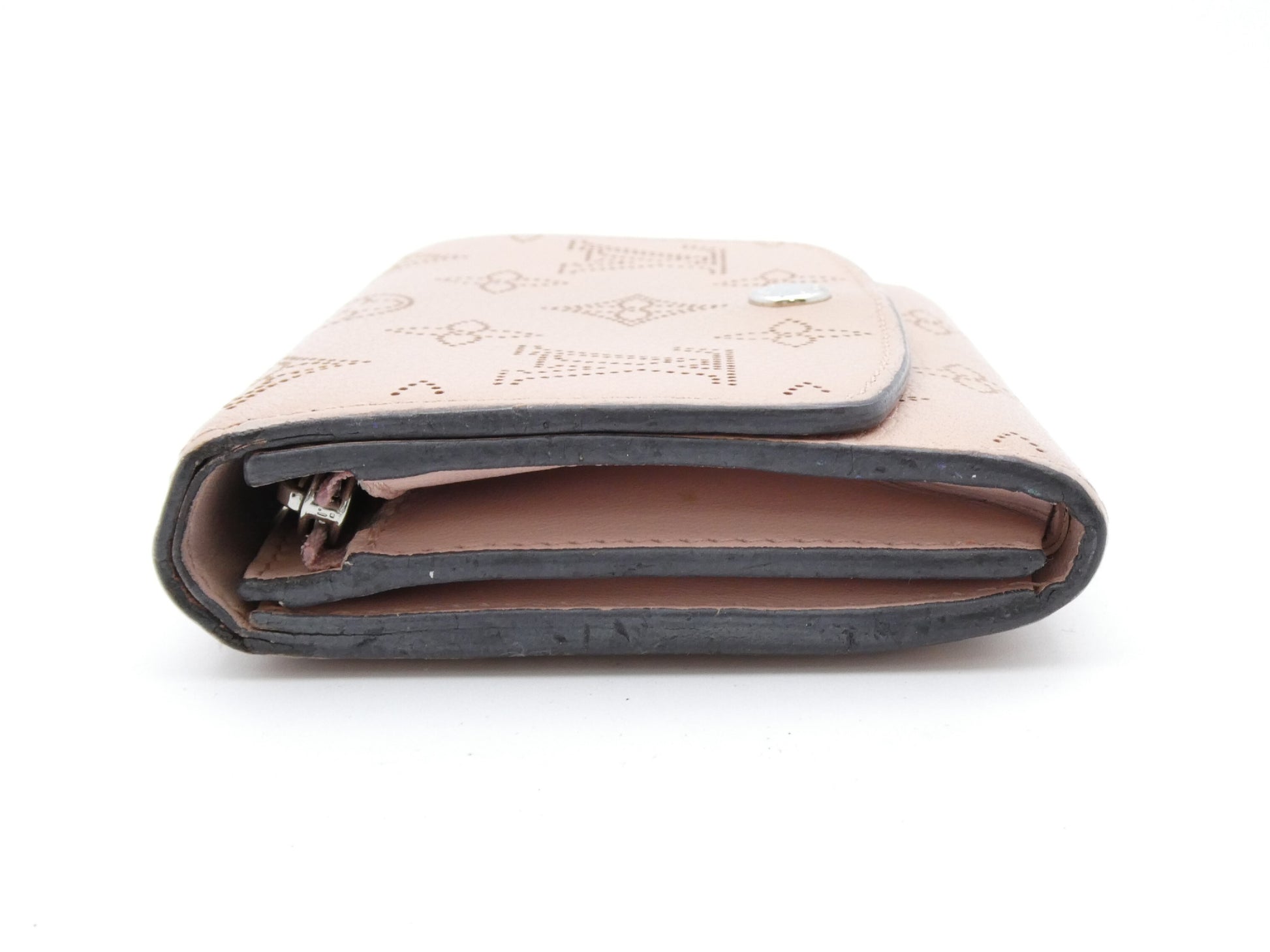 LOUIS VUITTON Mahina Portefeuille Iris Compact Wallet
