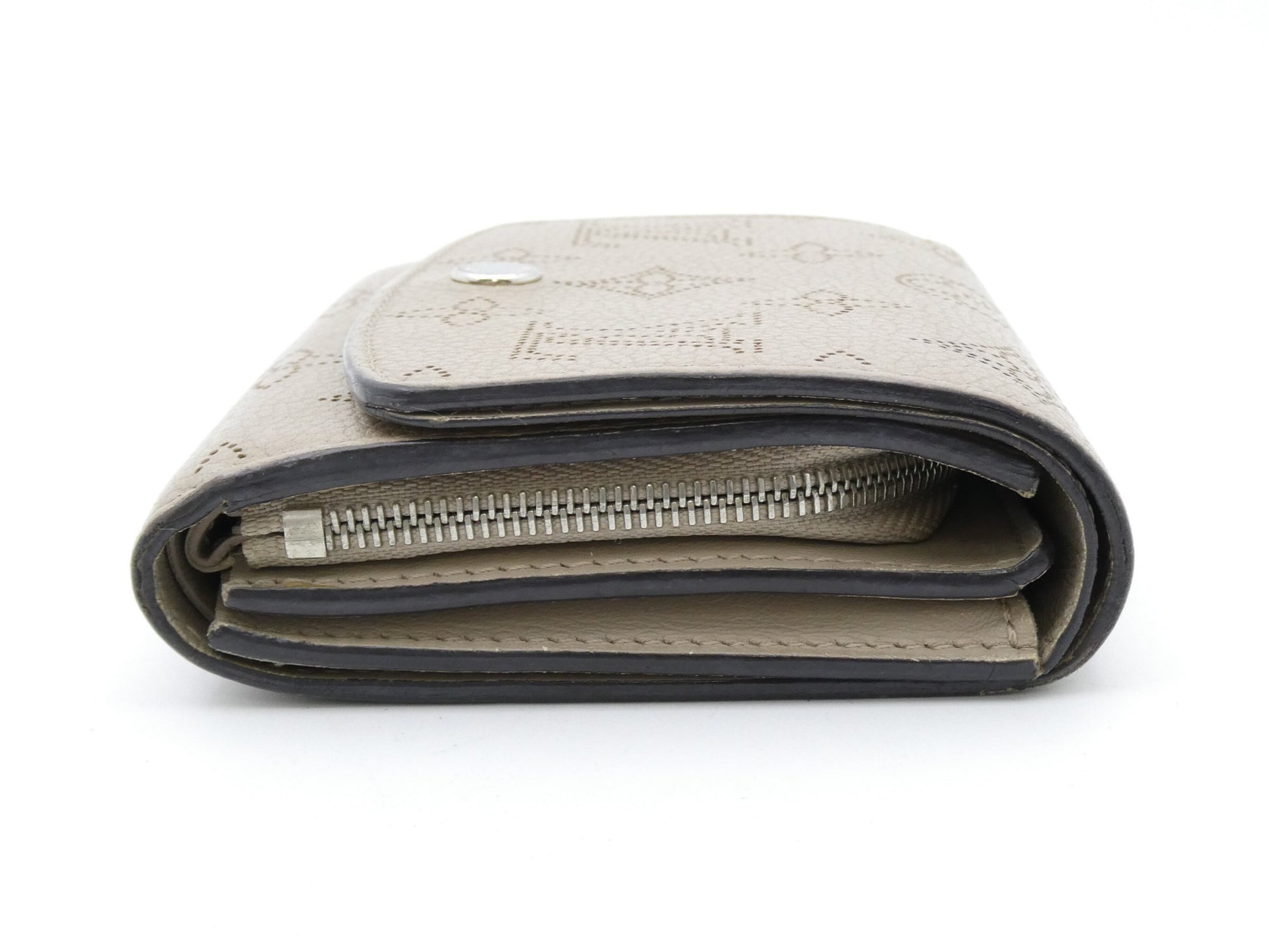 LOUIS VUITTON Mahina Portefeuille Iris Compact Wallet