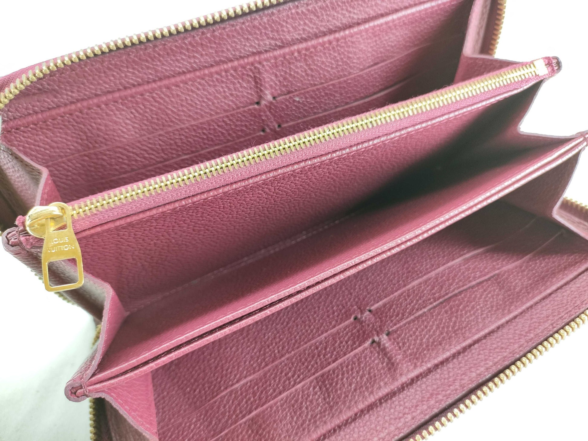 LOUIS VUITTON M60549 Monogram Empreinte Louis Vuitton M60549 Monogram Zippy Wallet