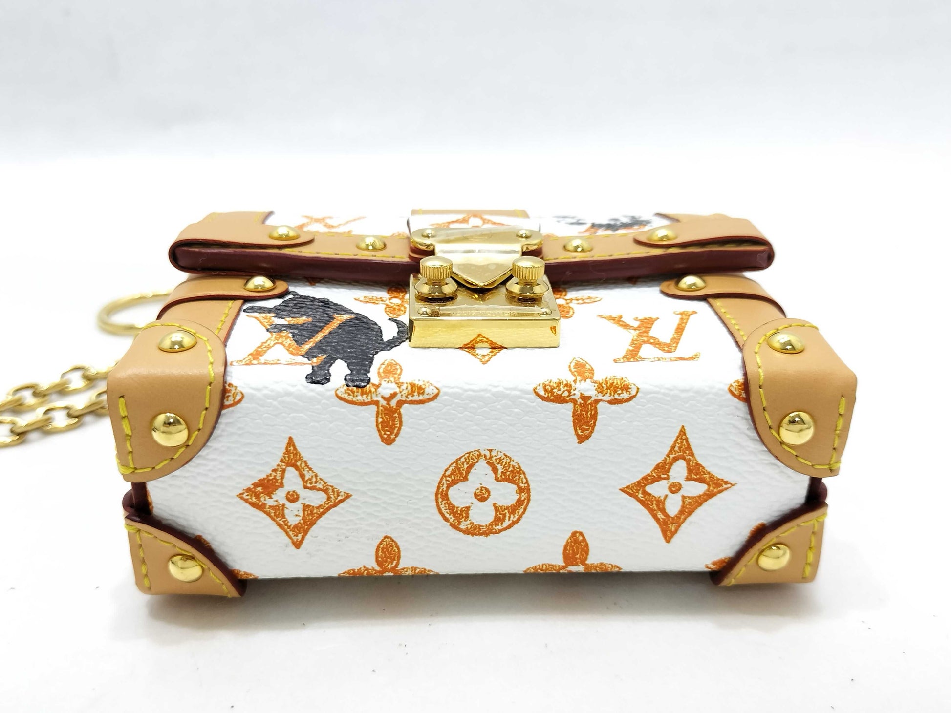 LOUIS VUITTON Monogram Louis Vuitton Trunk Catgram Transformed Pouch