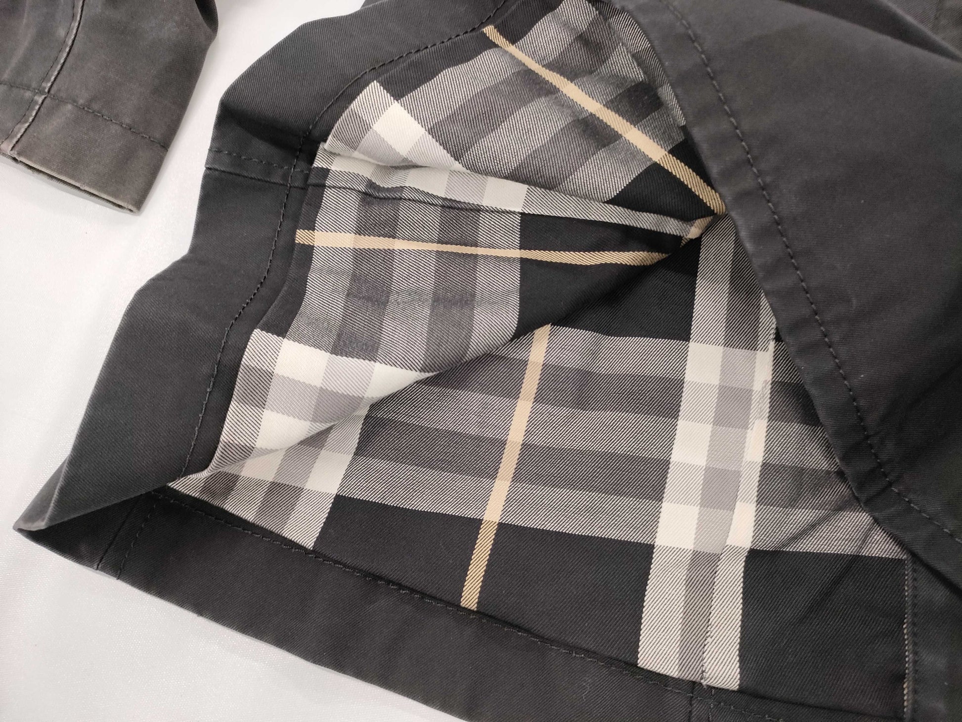 BURBERRY Blue Label Trench Coat Size 40