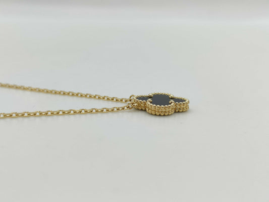 Van Cleef & Arpels Vintage Alhambra Onyx Necklace in Yellow Gold and Au750, 5.3g 