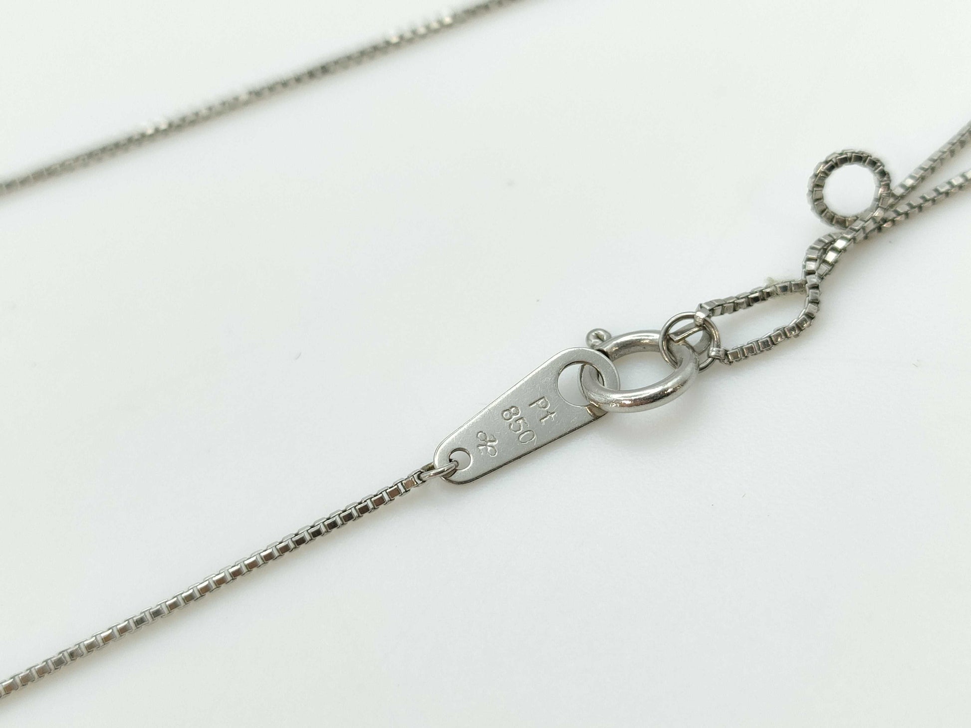 D0.983/0.16ct PT900/850 4.1g Necklace 