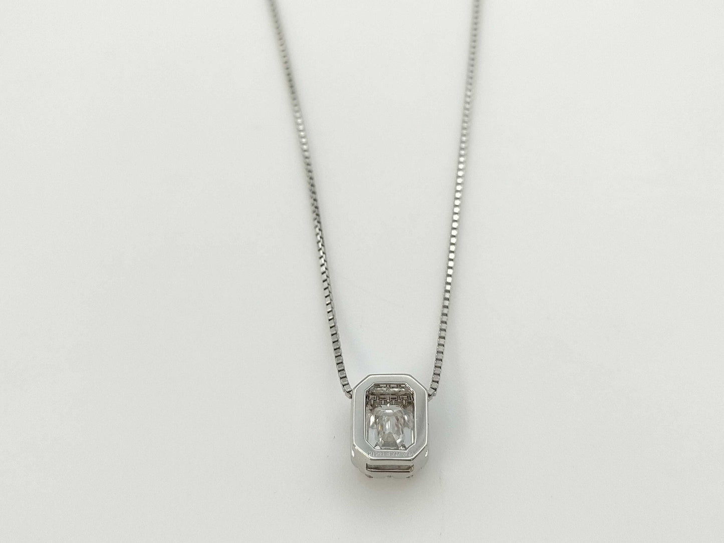 D0.717ct FD0.10ct PT900/850 4.2g Necklace 