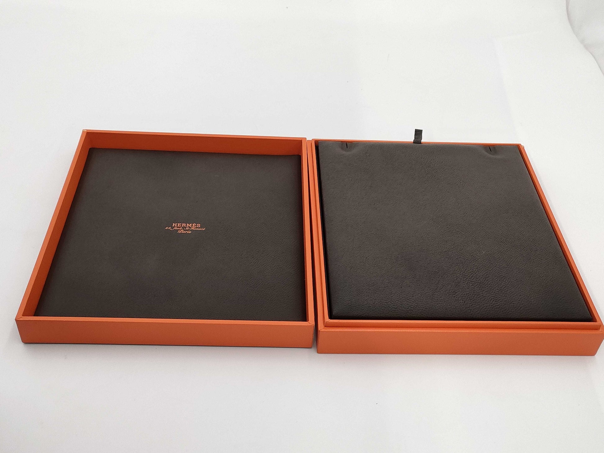 HERMES Contour LG Diamond PG Au750 10.4g Necklace 