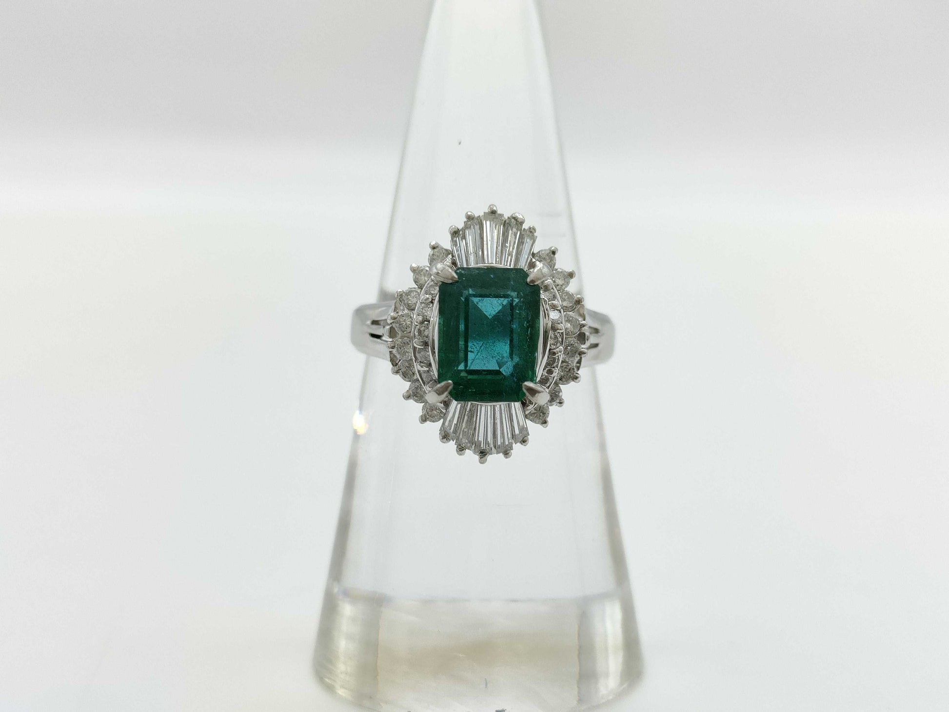 Emerald D0.70ct PT900 7.6g Ring 