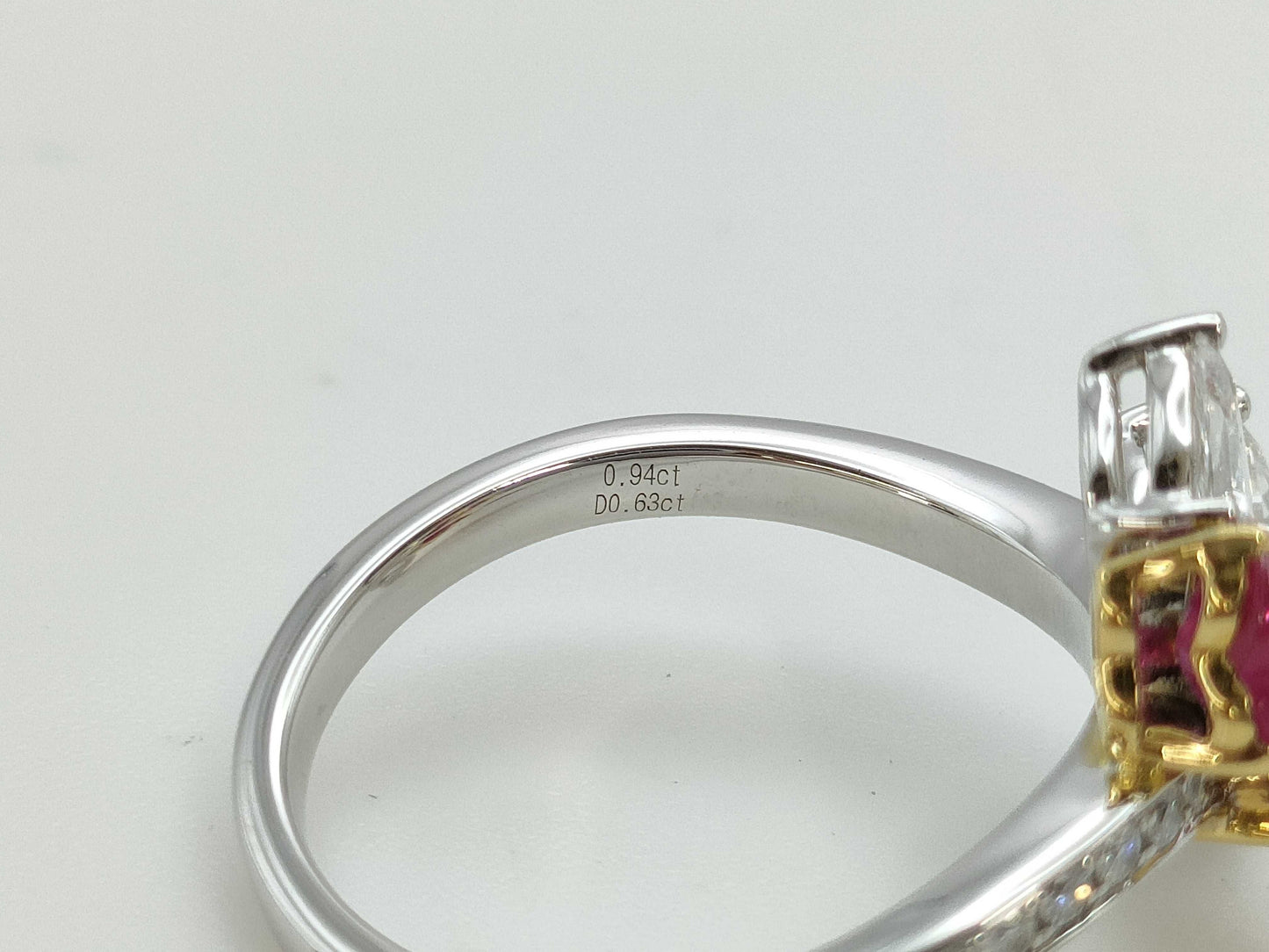 R0.94ct D0.63ct K18 4.0g Ring 