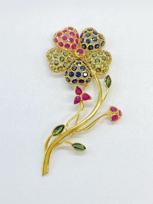 Ruby, Blue Sapphire, Green Sapphire, 18K Gold, 6.1g Brooch 