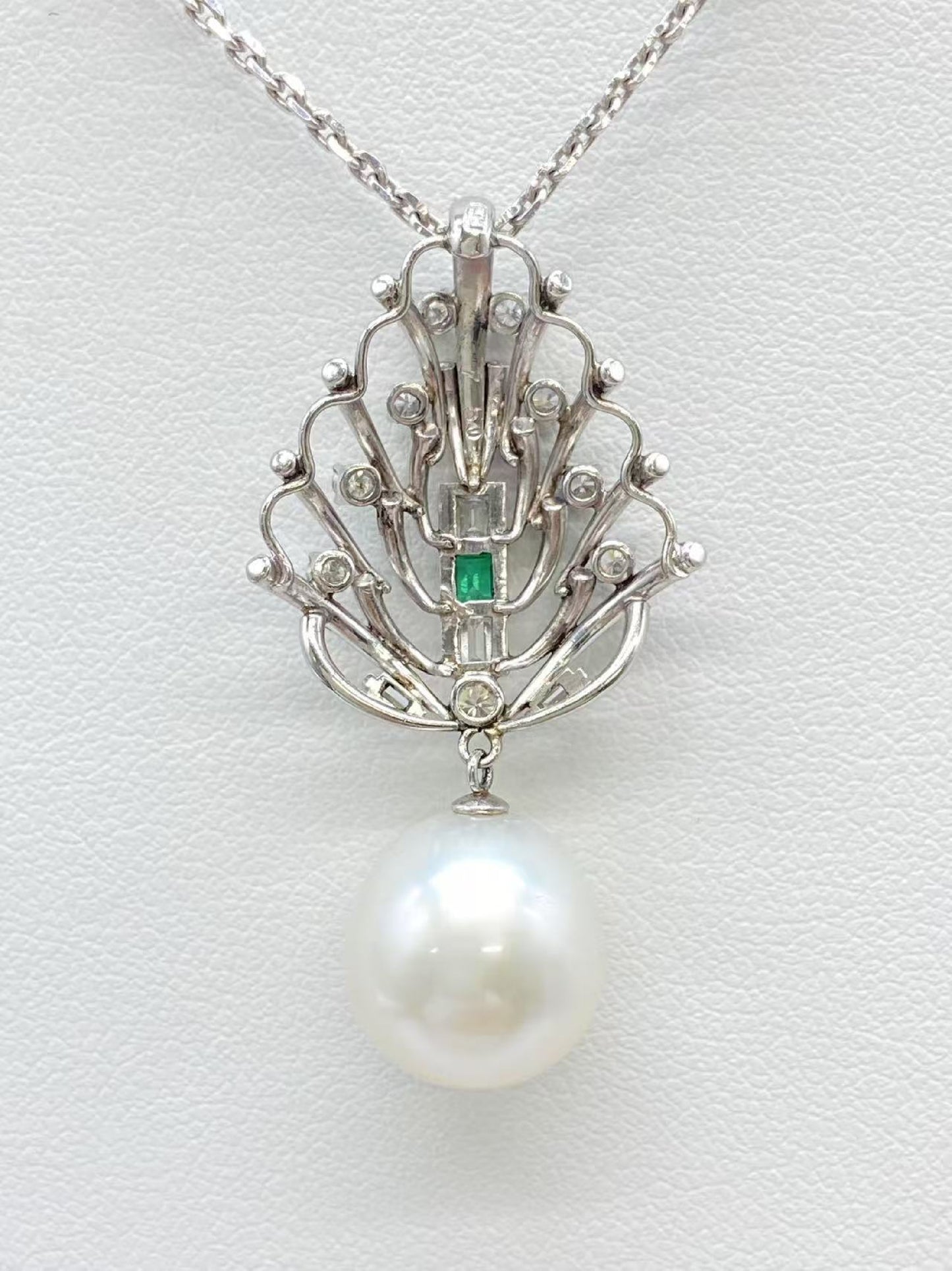 Pearl 12.1*13.1mm Emerald Diamond Pm 13.0g Necklace 