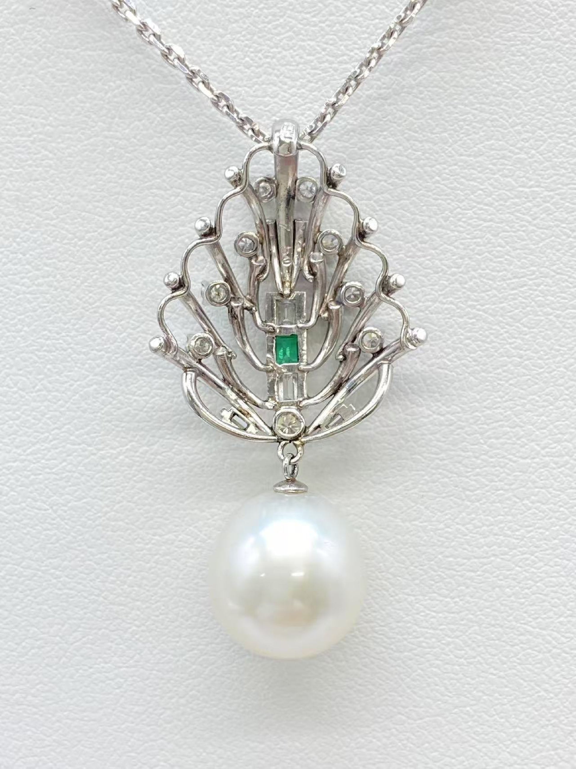 Pearl 12.1*13.1mm Emerald Diamond Pm 13.0g Necklace 