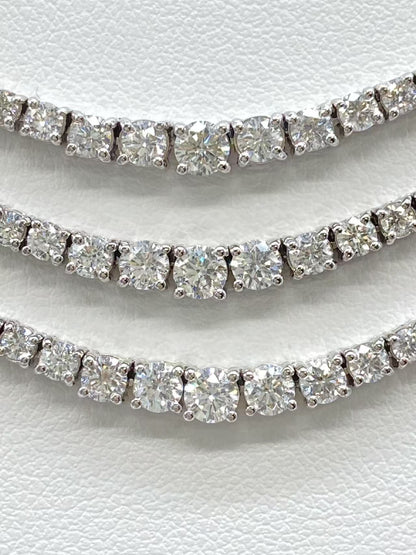 R9.79ct D7.8ct 750 29.2g Necklace 