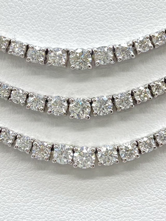 R9.79ct D7.8ct 750 29.2g Necklace 