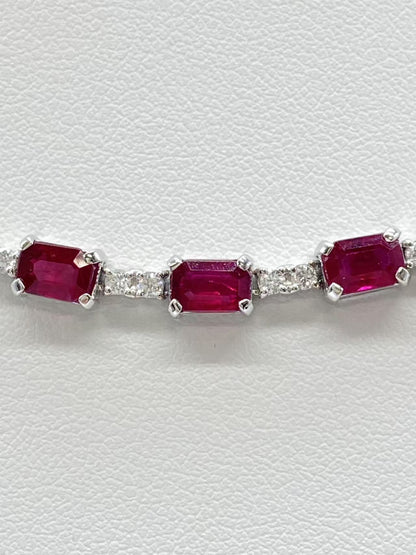 R9.79ct D7.8ct 750 29.2g Necklace 