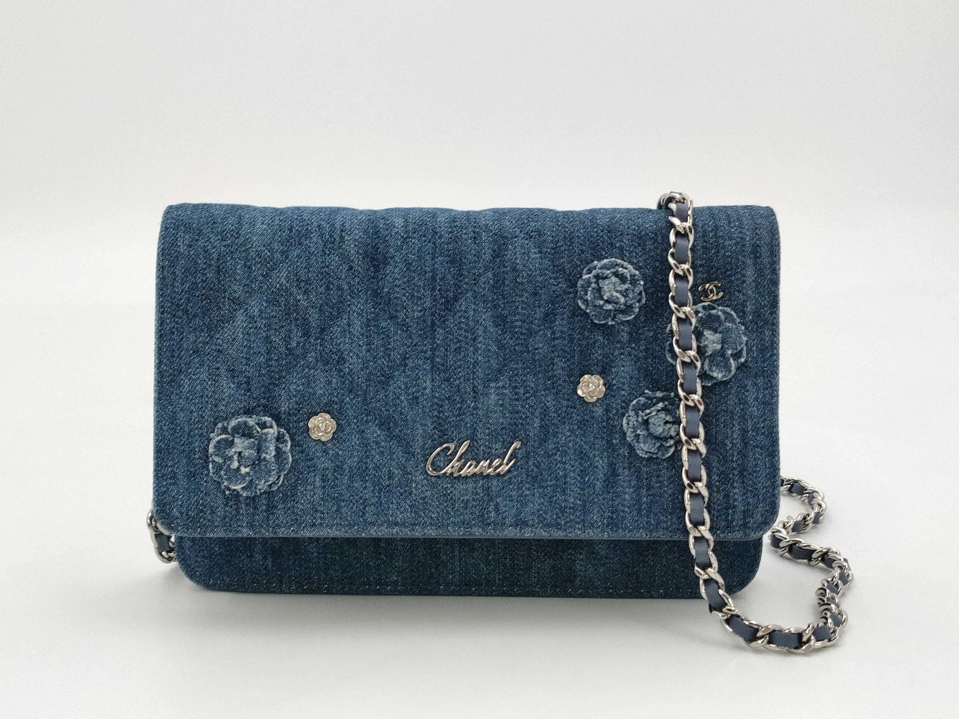 CHANEL CHANEL Matelasse Camellia Denim Chain Shoulder Wallet Bag