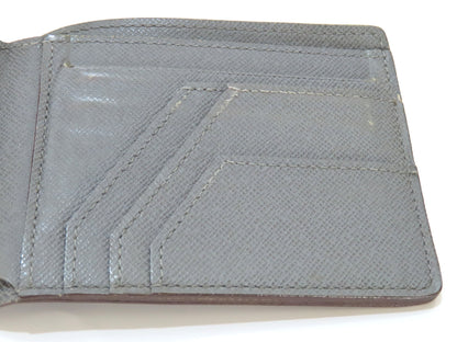 LOUIS VUITTON LV Taiga Portefeuille Compact M32642 SP0160 Billfold