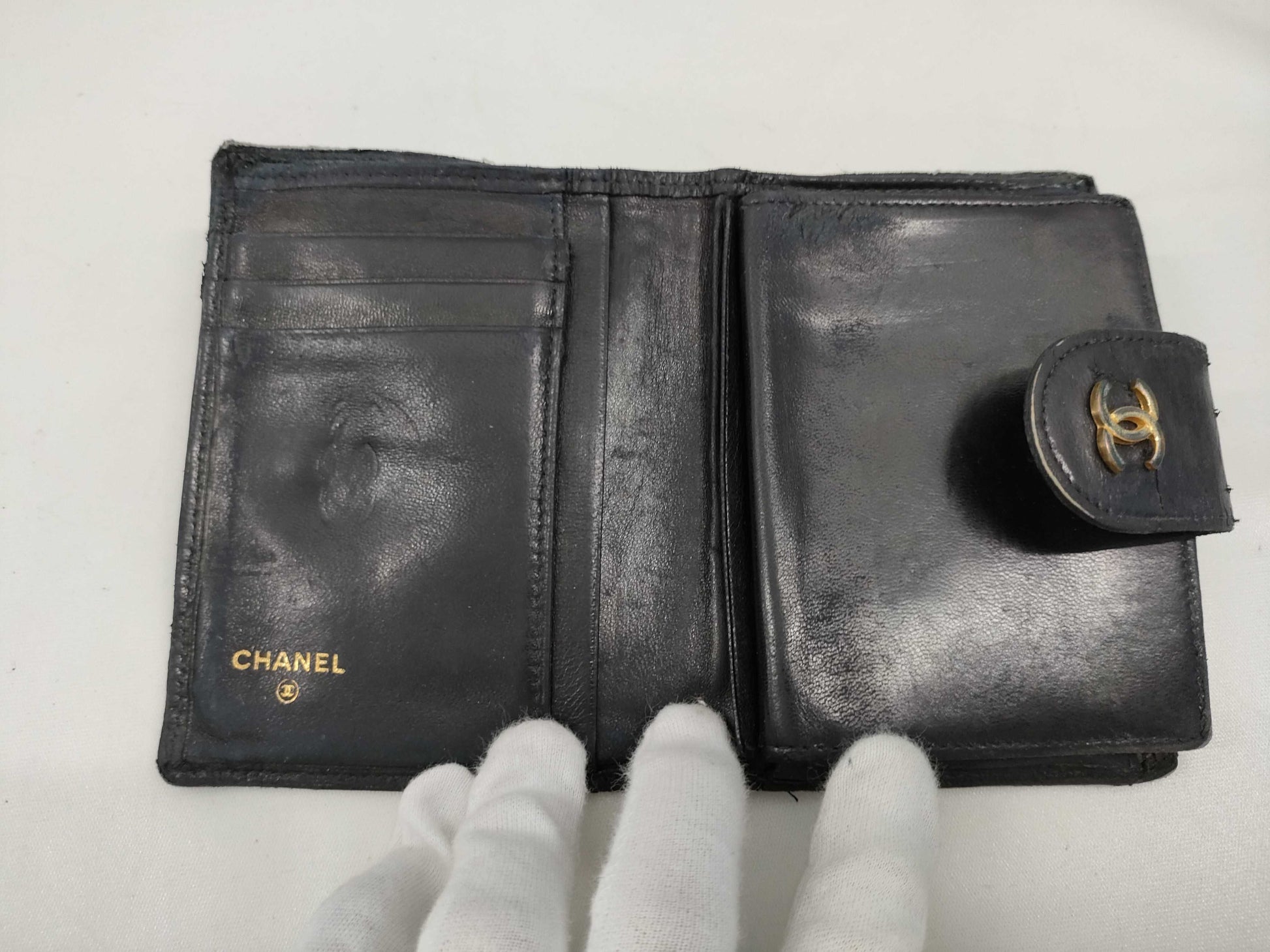 CHANEL Bicolor Lambskin Bifold Wallet