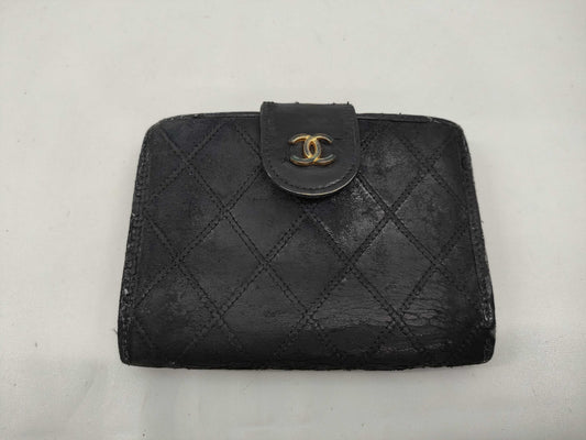 CHANEL Bicolor Lambskin Bifold Wallet