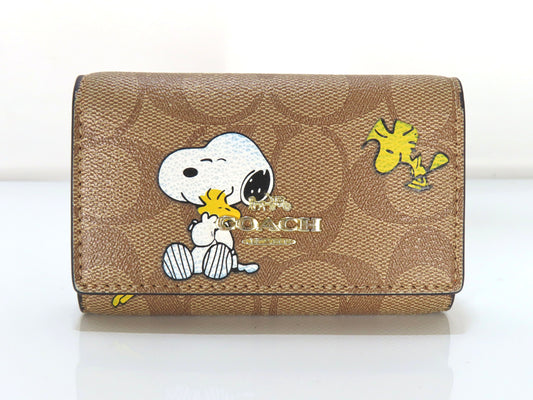 COACH Signature Snoopy PVC 5-Key Case, Brown