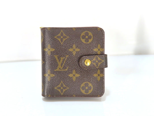 LOUIS VUITTON Monogram LV Monogram Compact Zip Wallet M61667 CT0020