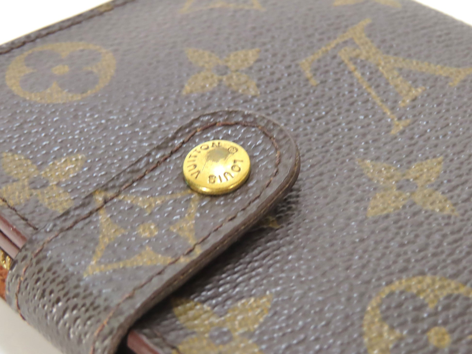 LOUIS VUITTON Monogram LV Monogram Compact Zip Wallet M61667 CT0020