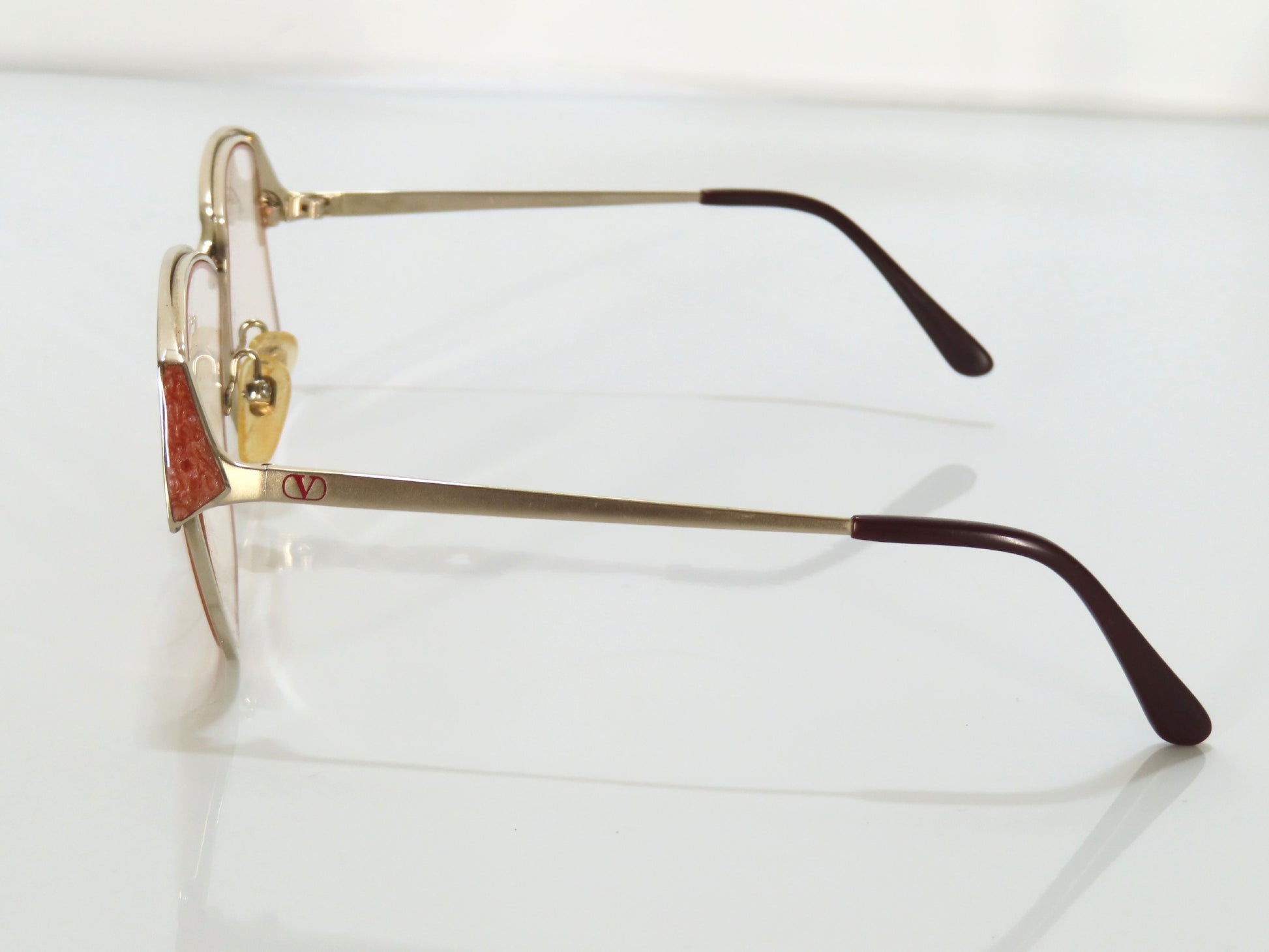  Valentino Garavani Metal Glasses 5200 Gold x Bordeaux Sunglasses