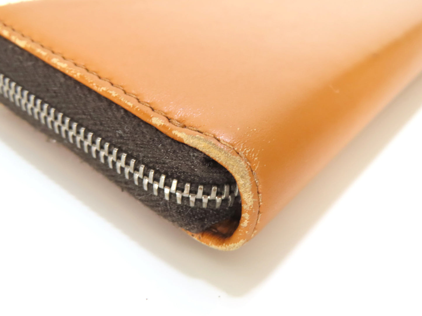 BALLY Leather Round Zip Long Wallet Brown x White x Red Wallet
