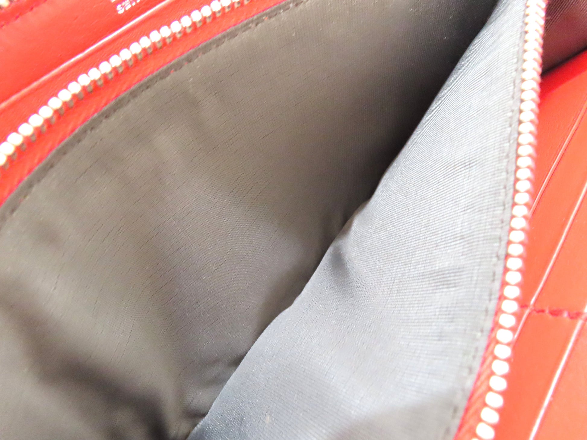 BALLY Leather Round Zip Long Wallet Brown x White x Red Wallet