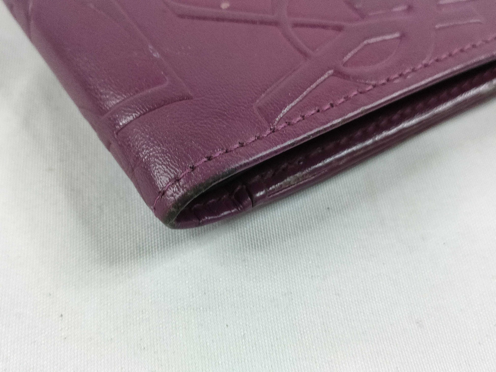 Yves Saint Laurent Leather Bifold Wallet Purple