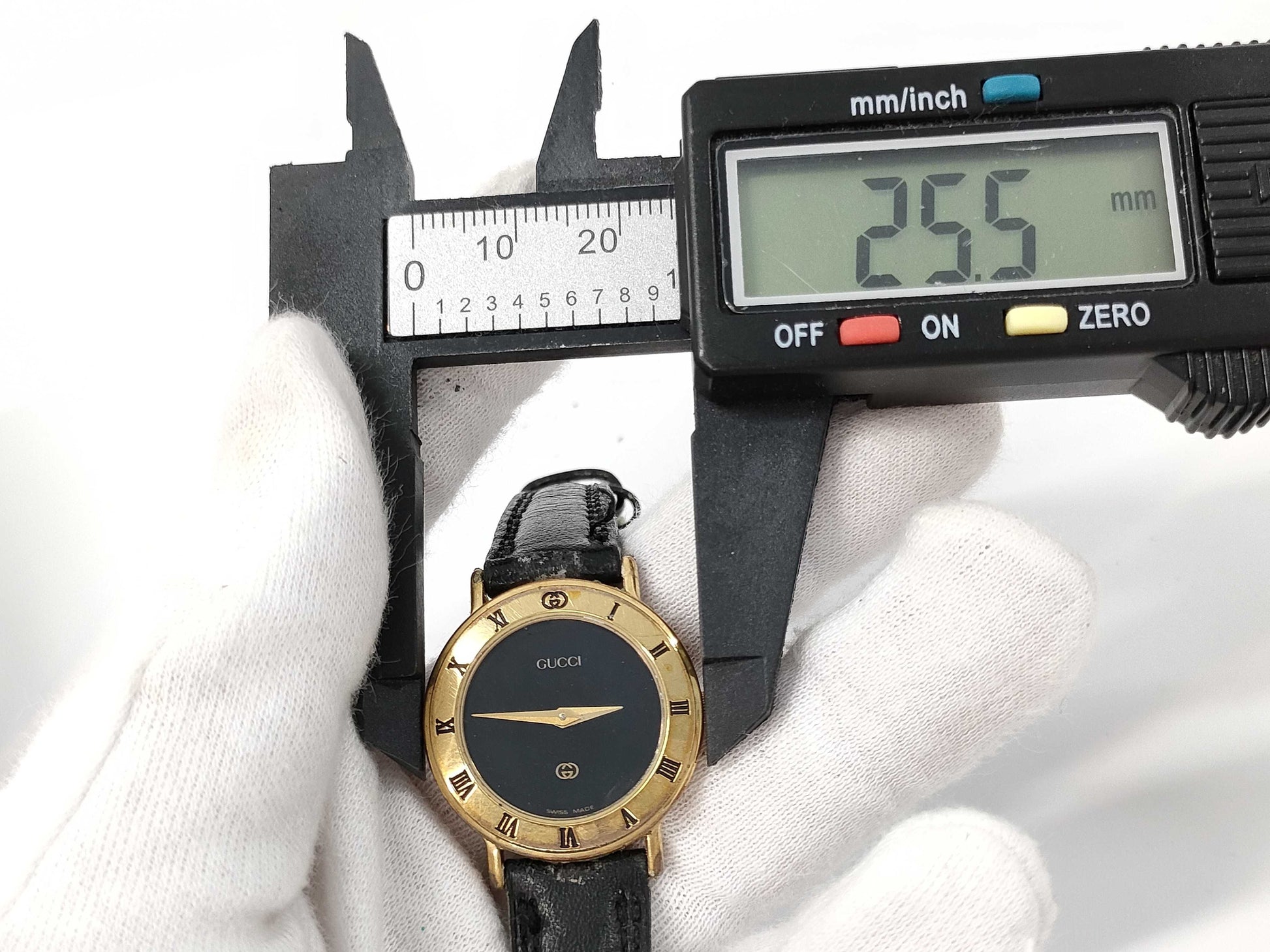 GUCCI 3000L 0156683 Quartz Black Dial Women's Watch 