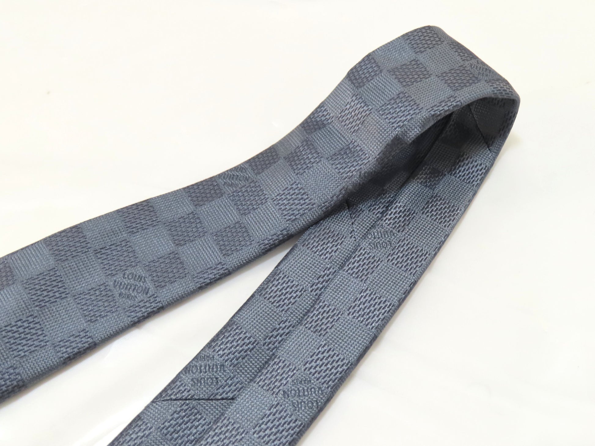 LOUIS VUITTON Damier LV Cravate Damier Classic M78754 Wallet with Unknown Serial Number