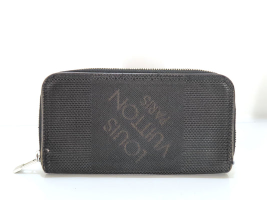 LOUIS VUITTON LV Damier Geant Long Zippered Wallet M93546 MI1069