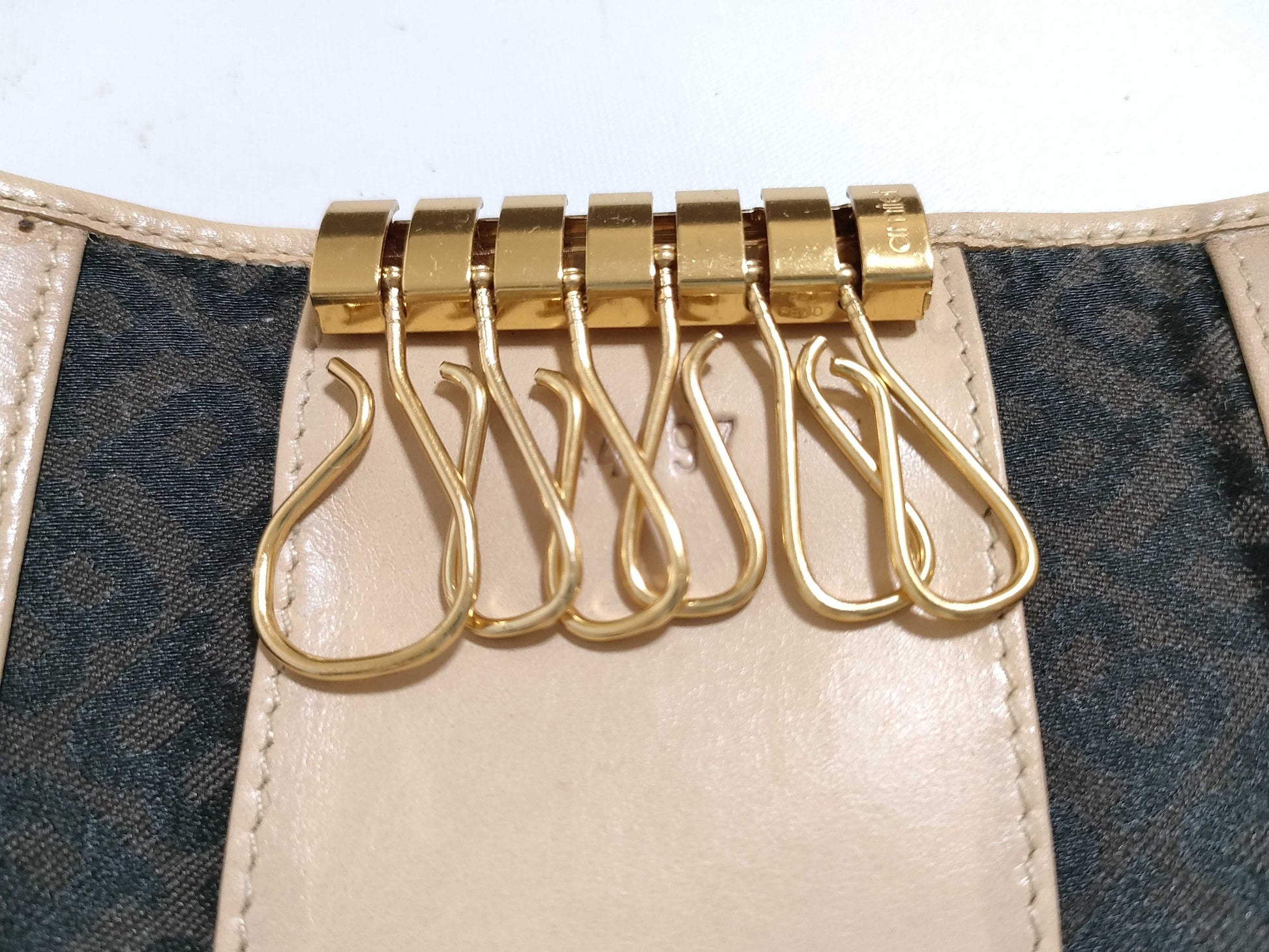 BALLY Leather 6-Key Case, Beige