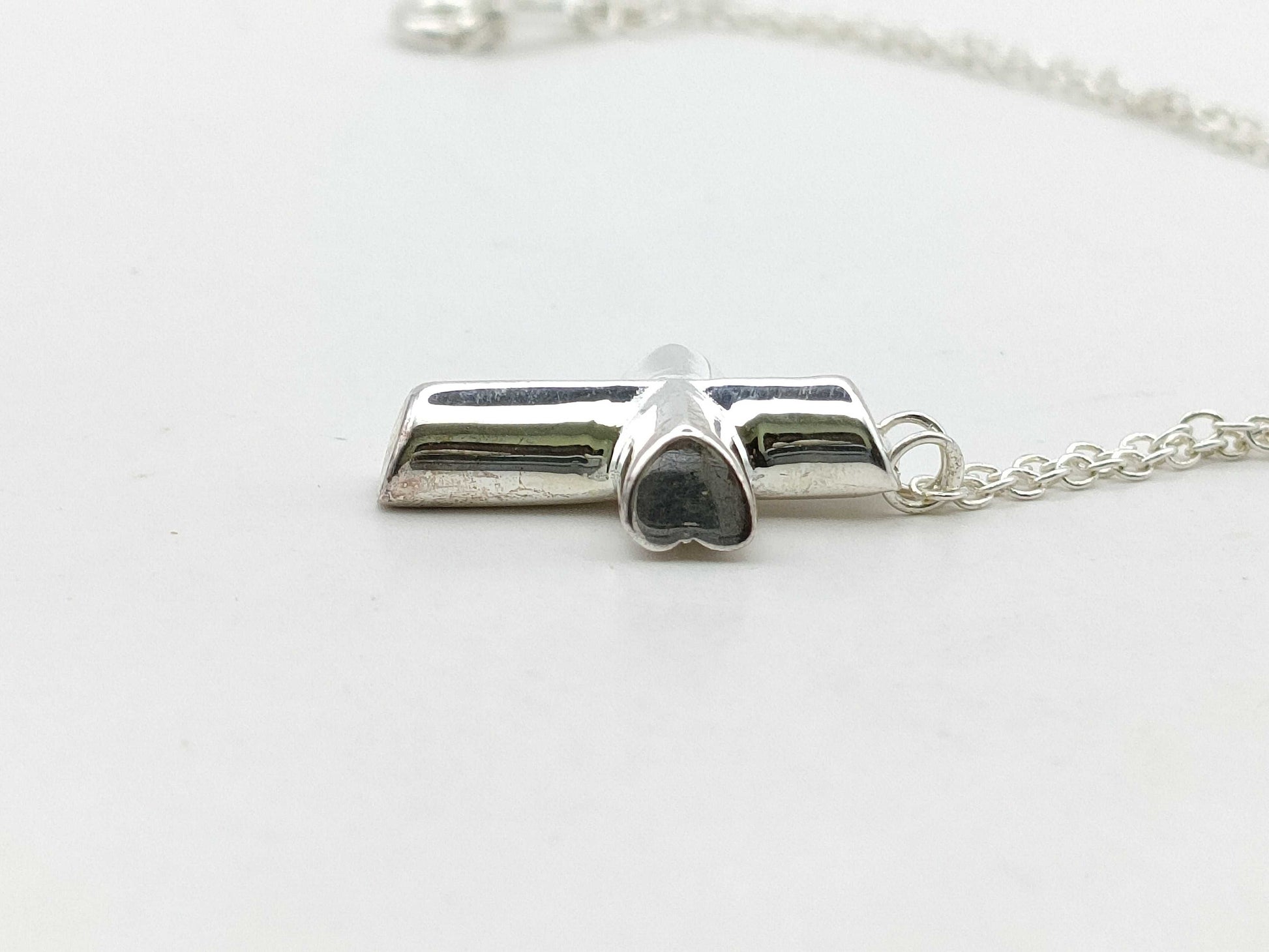 Tiffany & Co. Tiffany Tenderness Heart Cross Necklace SV925 Silver Necklace