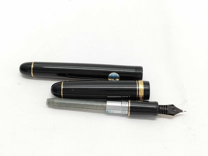 Pilot 14K585 Fountain Pen Pens & Fountain Pens