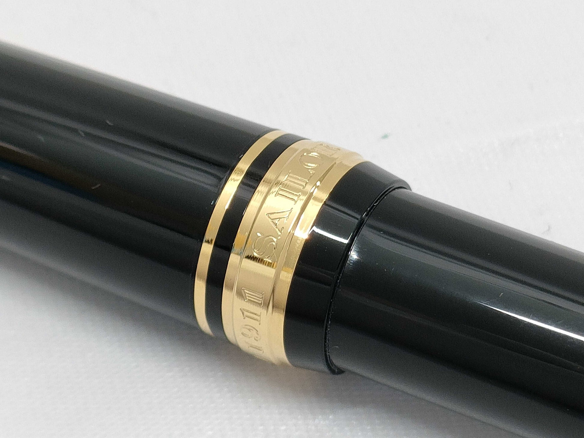 Sailor 14K585 Fountain Pen Pens & Fountain Pens