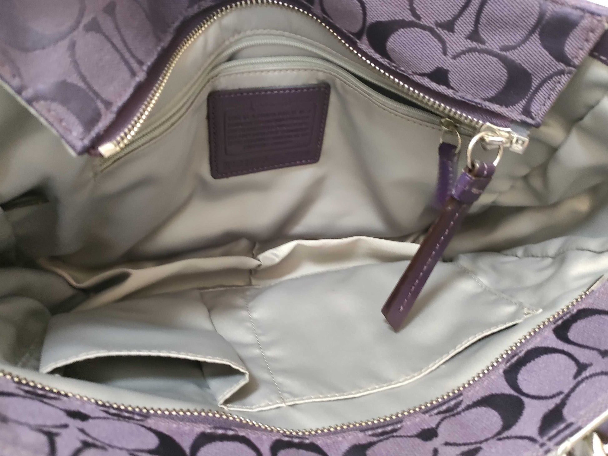 COACH Signature Coach Tote Bag Set of 2