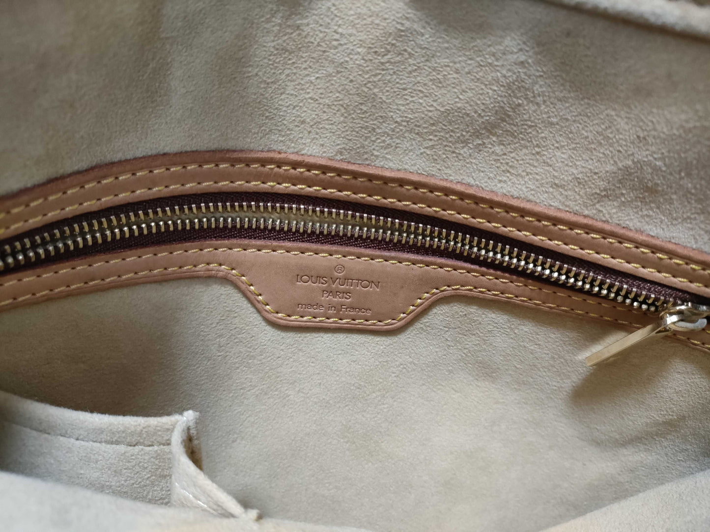 LOUIS VUITTON M51145 Monogram LV Monogram Looping GM M51145 MI1010 Shoulder Bag