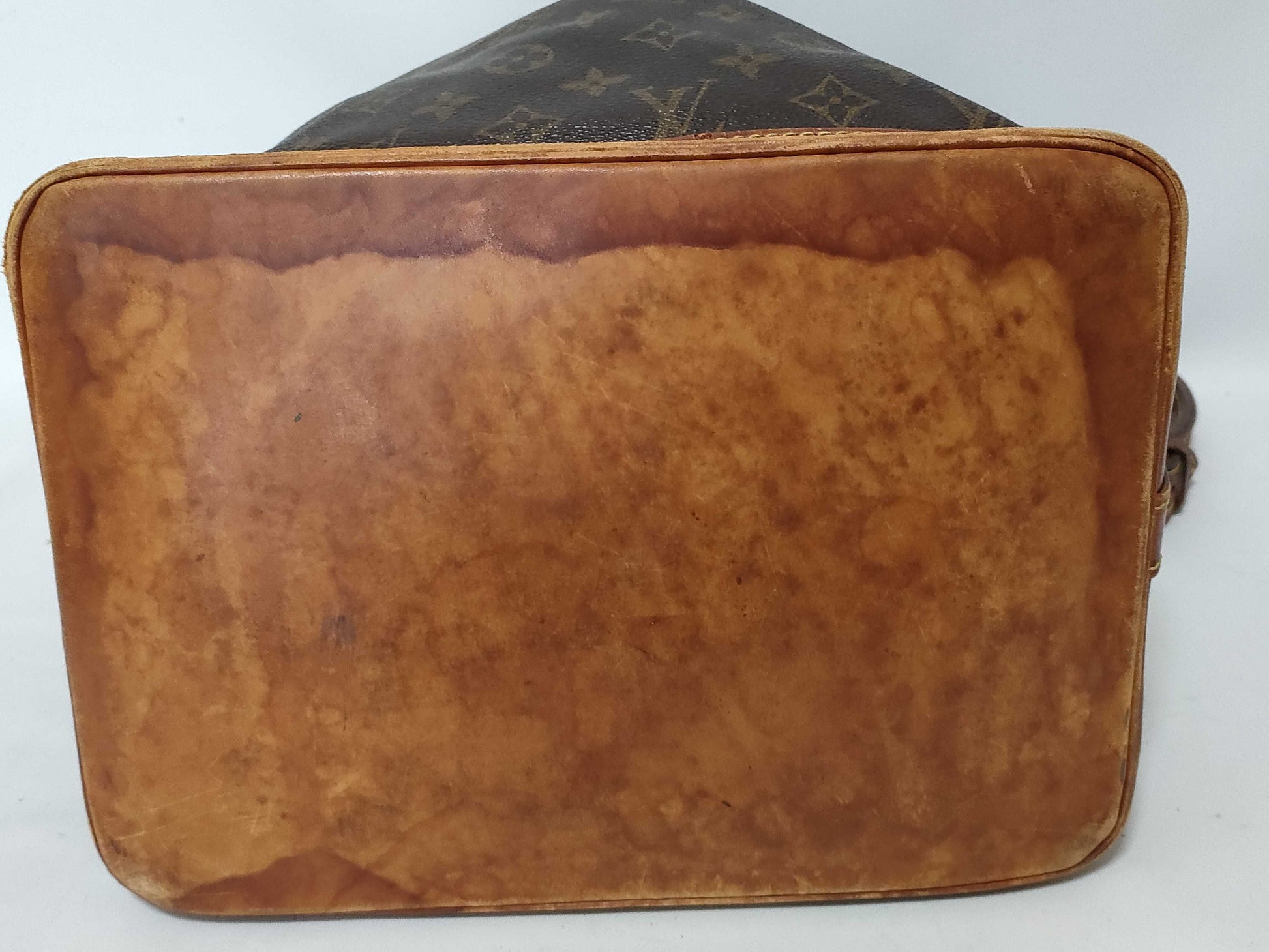 LOUIS VUITTON M42224 Monogram LV Monogram Noe M42224 AR0040 Shoulder Bag