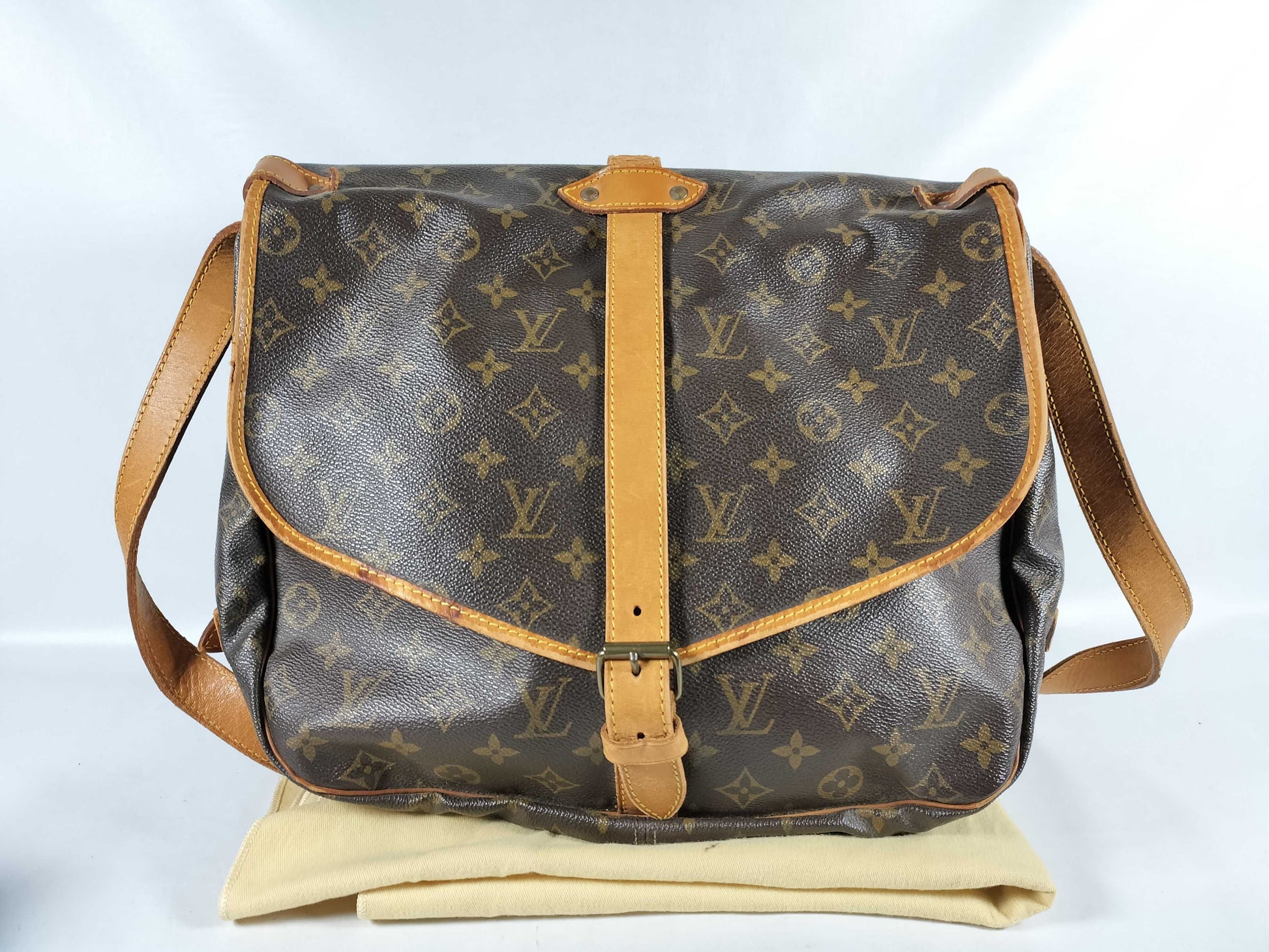 LOUIS VUITTON Monogram LV Monogram Saumur 35 M42254 894 FC Shoulder Bag