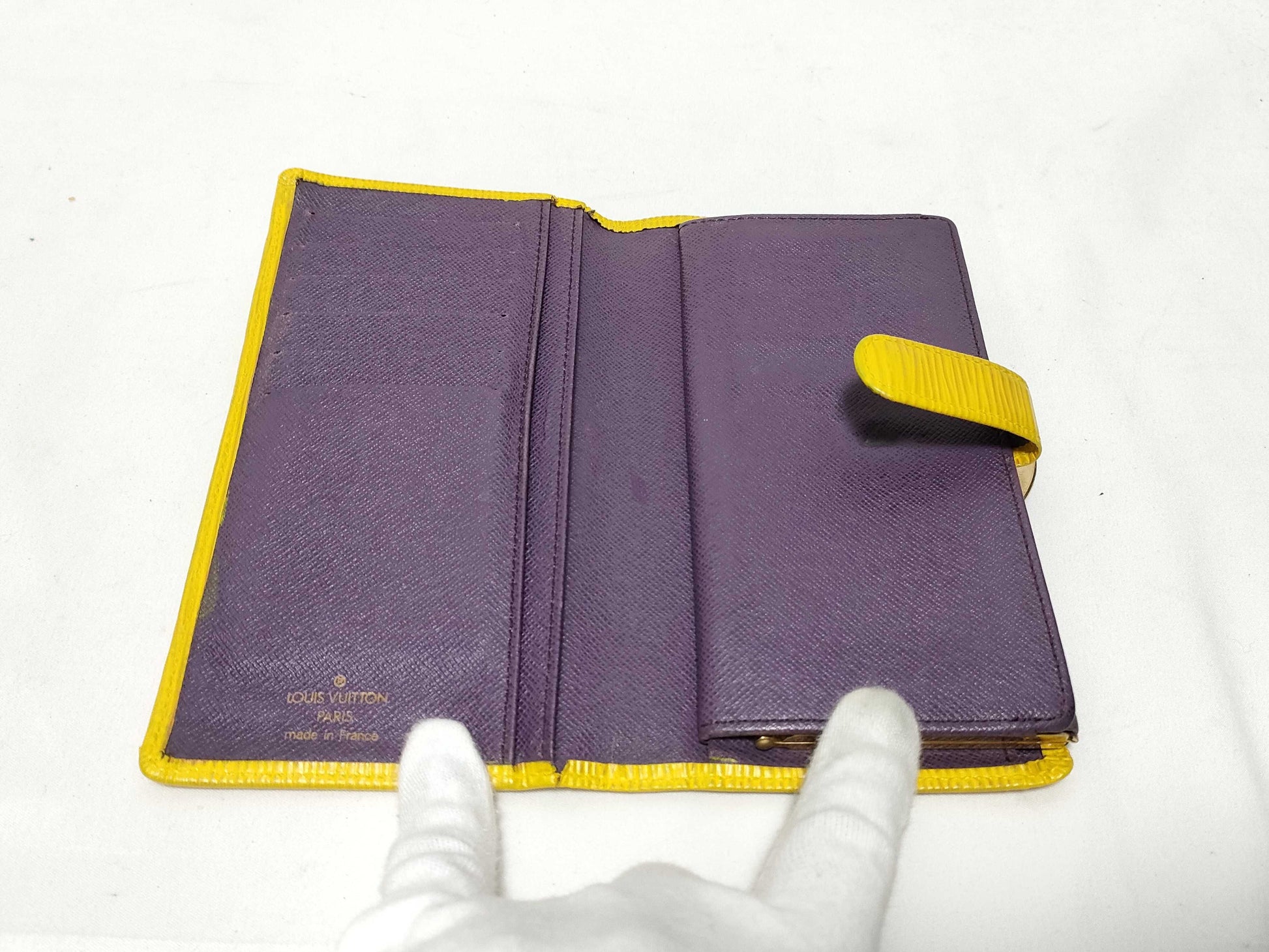 LOUIS VUITTON Epi LV Epi Continental Viennois M63259 MI1918 Wallet