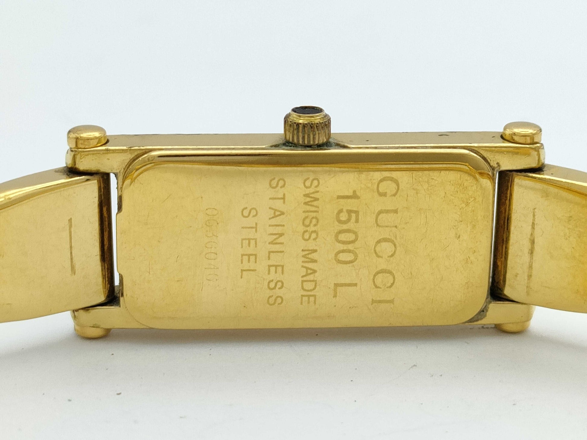 GUCCI 1500L 0636046 Quartz Gold Dial Women's Watch 