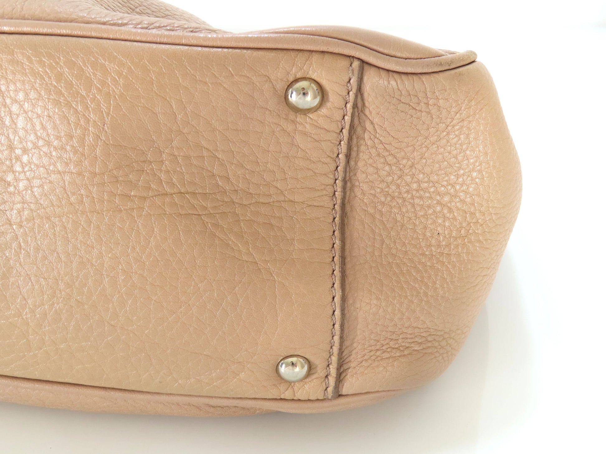 Salvatore Ferragamo Gancini Leather Handbag AB-217421 Pink Beige