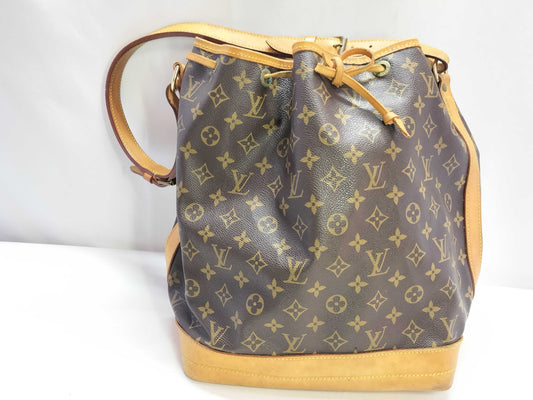 LOUIS VUITTON Monogram LV Monogram Noe M42224 SP0918 Shoulder Bag