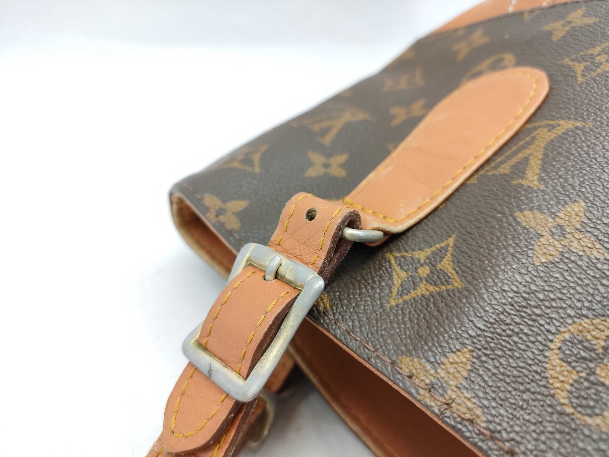 LOUIS VUITTON Monogram LV Monogram Bucket PM Tote Bag, USA Limited Edition T42238, Serial Number Unknown